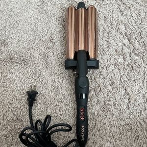 Foxybae Rose Gold Titanium Triple Waver